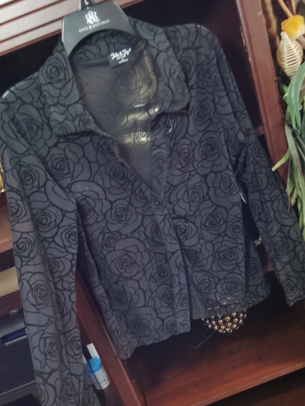 Women's Black Rose-Print Button-Down Shirt